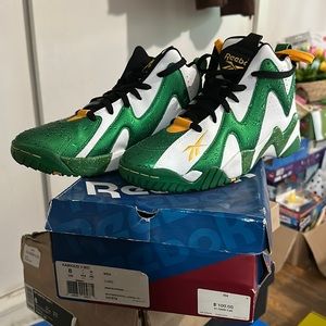 Reebok Kamikaze II mid Sonics, Shawn Kemp signature shoe, men’s size 8